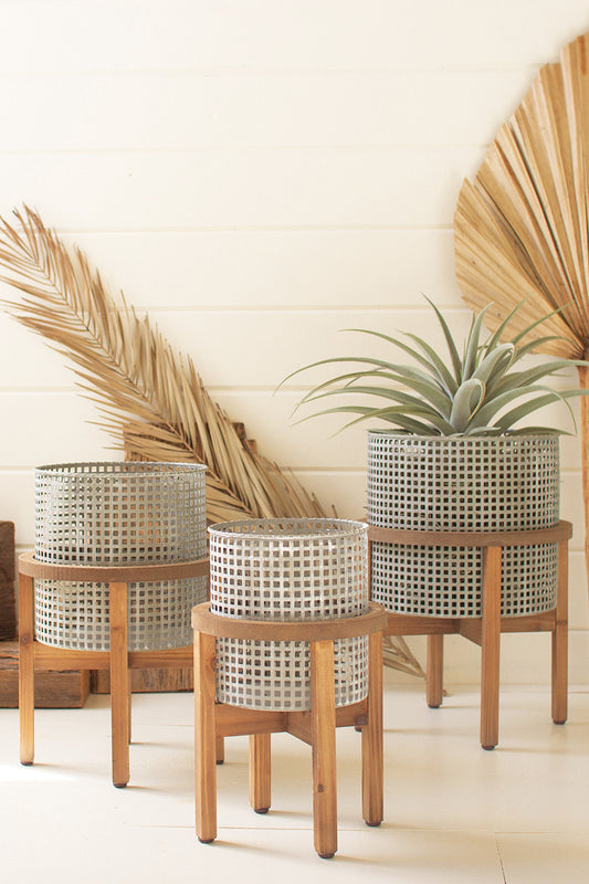 WOVEN METAL PLANTERS w/WOOD STANDS