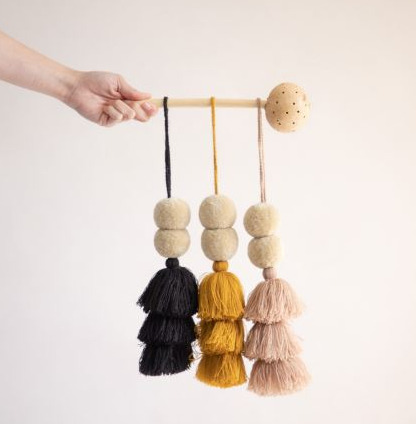 POMPOM CHARM