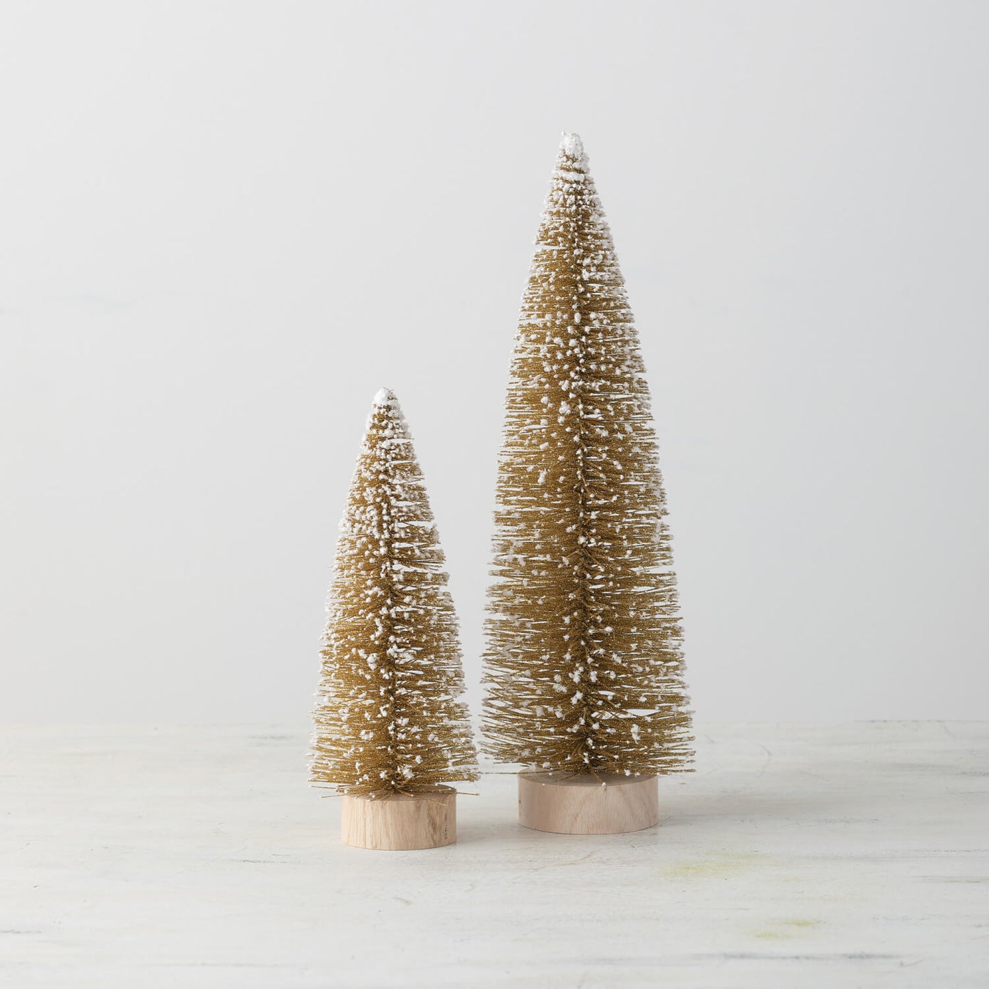 GOLD BOTTLE BRUSH TREE