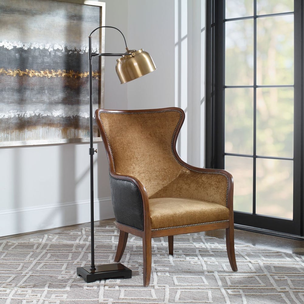 PEARL LAKE ACCENT CHAIR