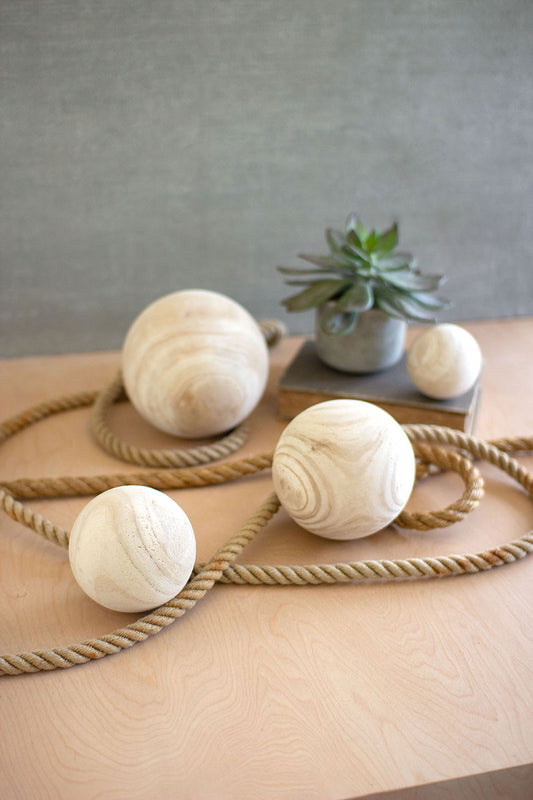 NATURAL WOOD SPHERES